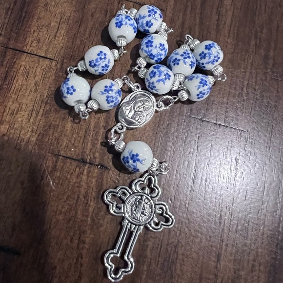 New, Beautiful handmade one decade rosary - Picture 1 of 8